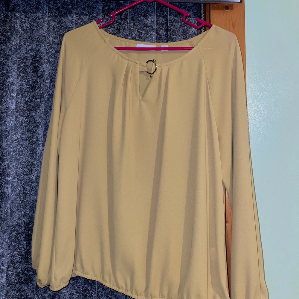 medium mustard yellow shirt